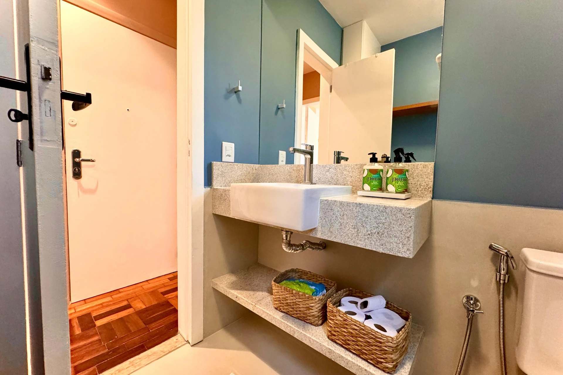 Apartamento amueblado de 1 dormitorio sin plaza y 1 baño — photo 2