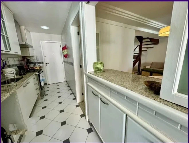 Furnished 290 m² apartment with a balcony grill — photo 14