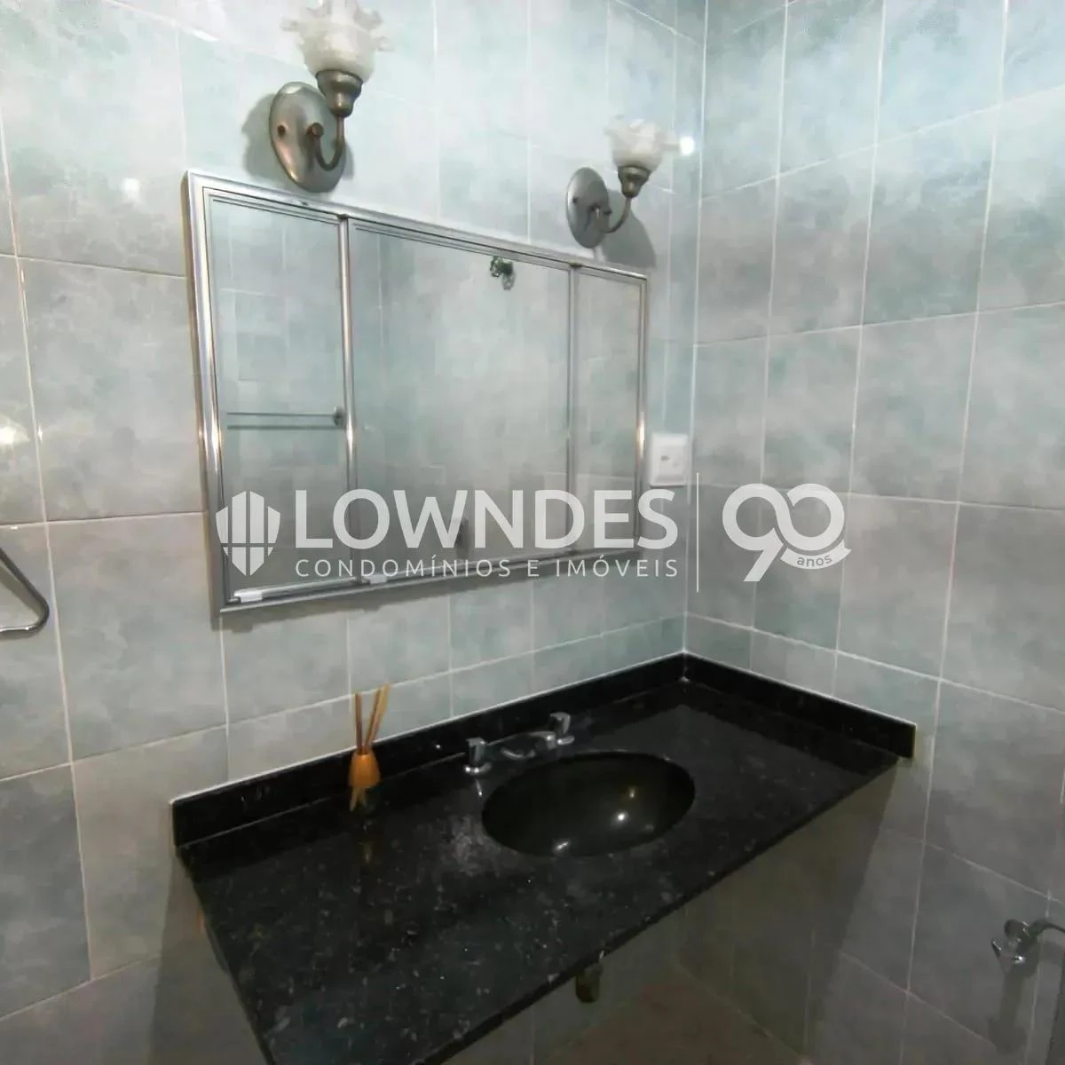 2-bedroom apartment with a park view — photo 26