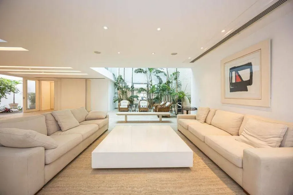 Casa para alugar com 4 dormitórios e 4 banheiros — photo 3
