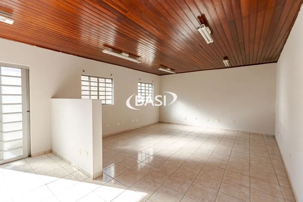 Unfurnished house with 4 bedrooms and 3 bathrooms — photo 20