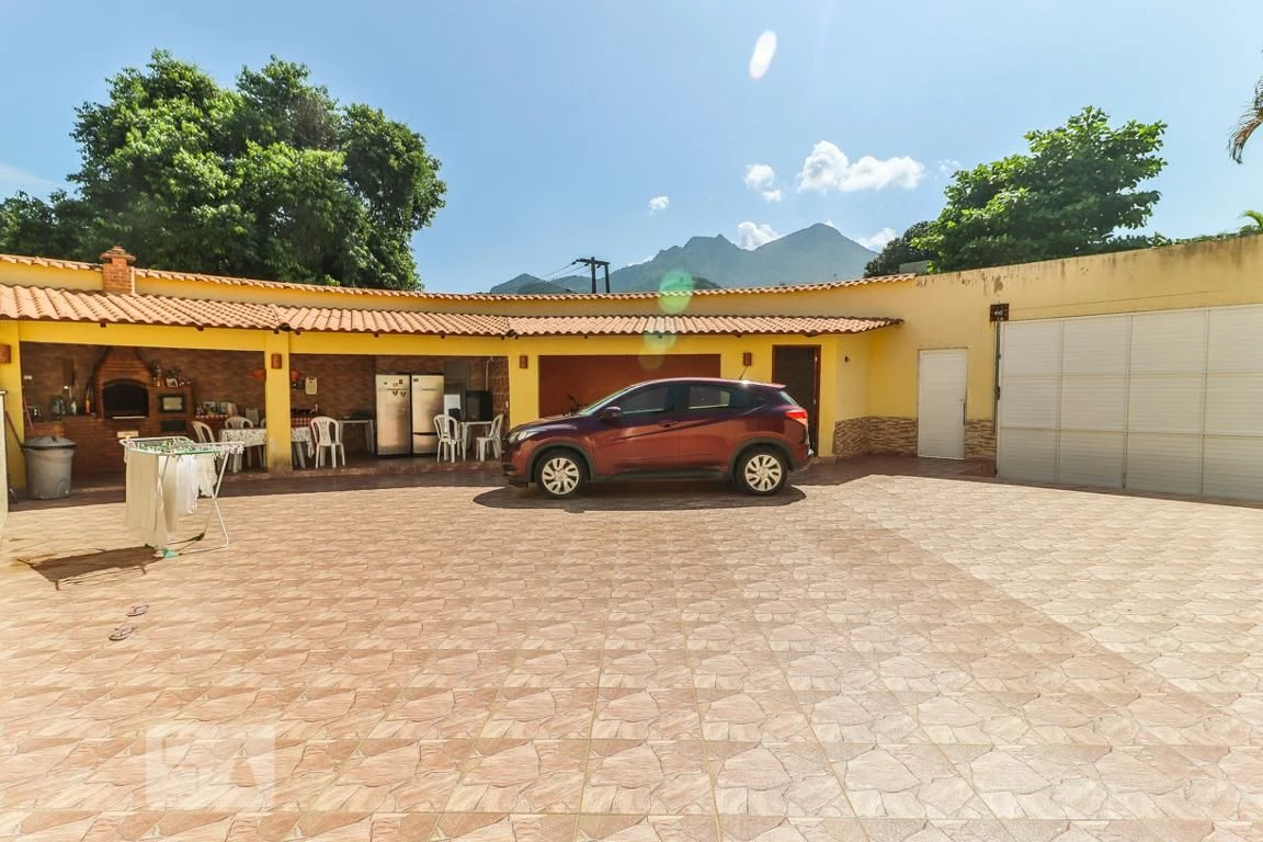 Furnished house with 3 bedrooms and private yard — photo 28