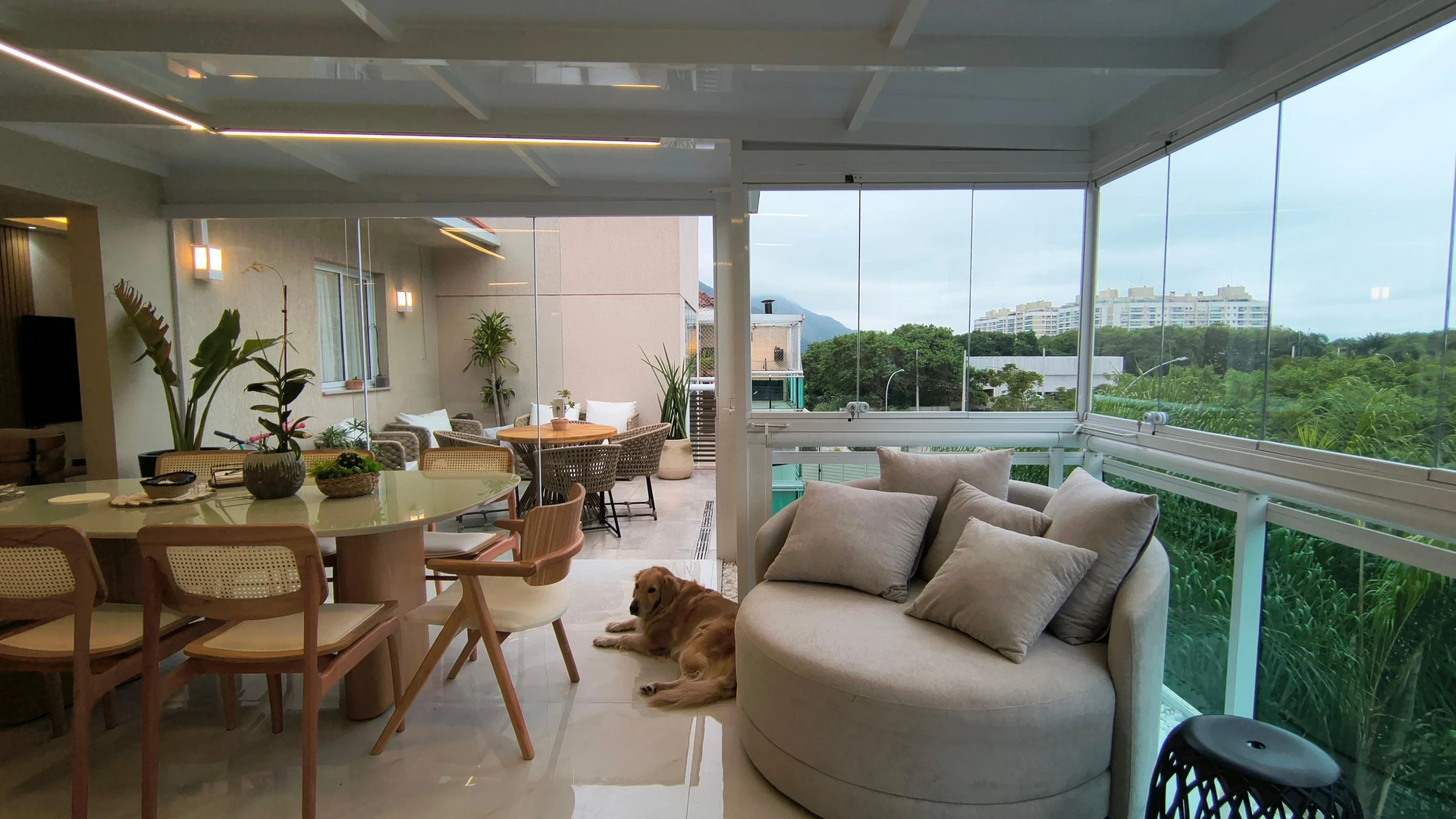 Furnished apartment, 150 m², with a grill on the balcony — photo 23