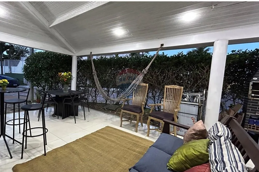 238 m² house with 6 bedrooms, 2 en-suites and 2 parking — photo 33