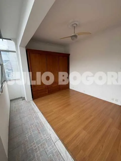 Apartamento com piso de madeira ou laminado, Leblon — photo 3