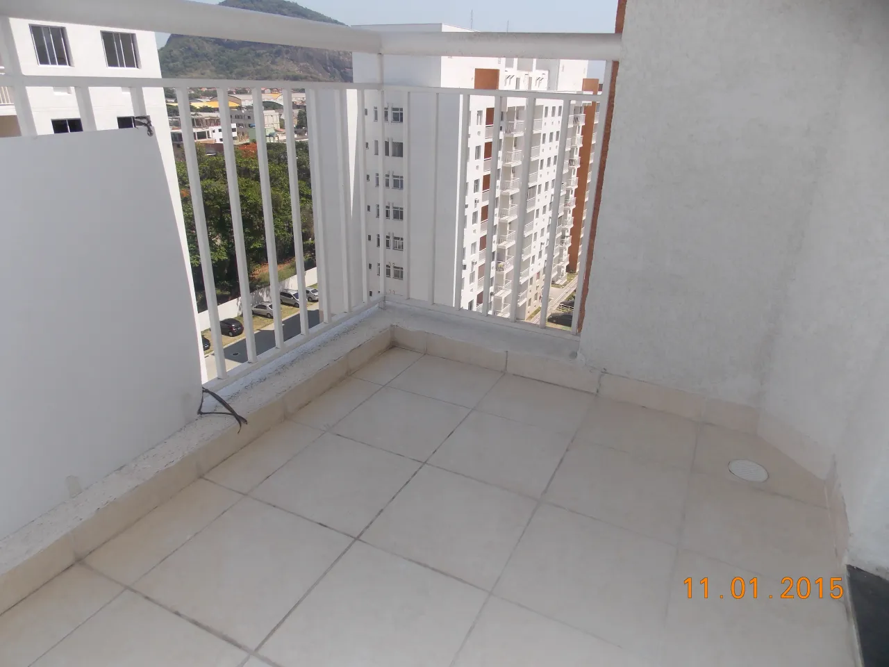 Apartment with 2 bedrooms and a closed-off kitchen — photo 10