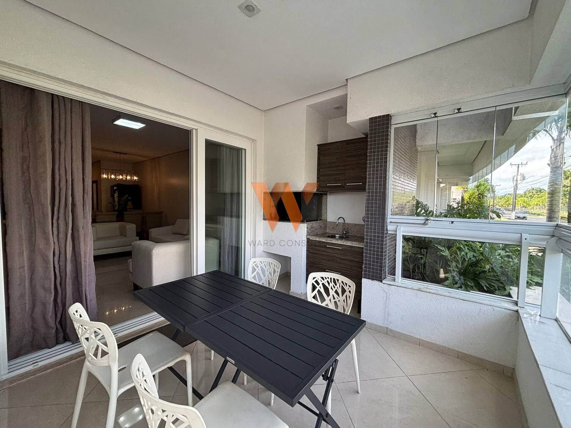 Furnished apartment with 3 en-suites and 236 m² — photo 36