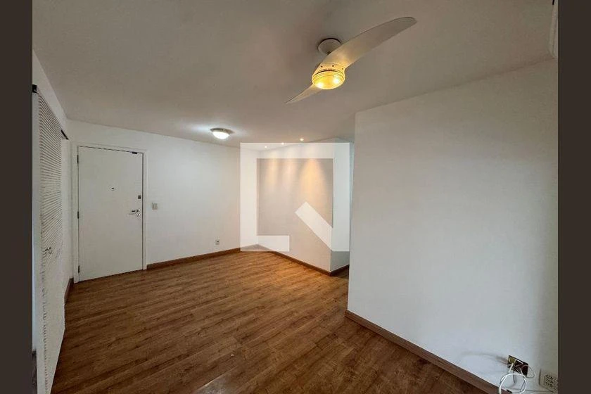 2-bedroom 87 m² apartment with parking and enclosed balcony — photo 23
