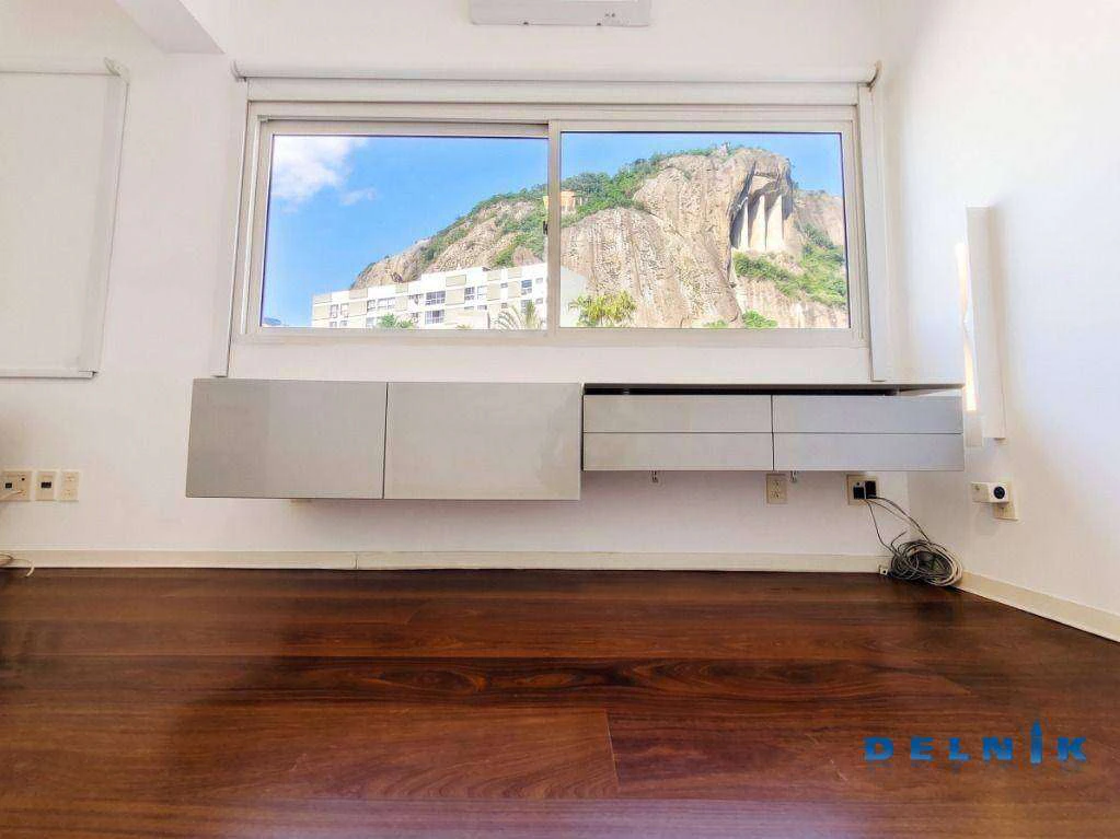Apartamento com 3 quartos de 156 m² e vista cidade/montanhas — photo 18
