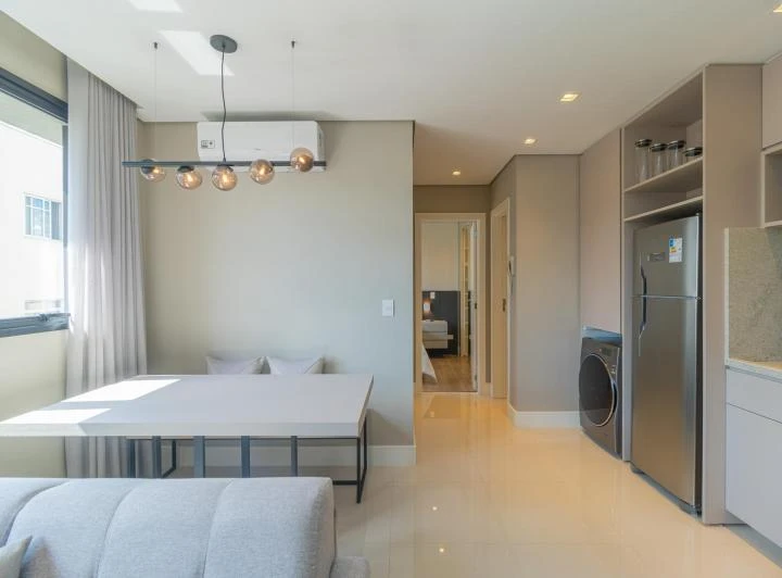 1-bedroom apartment with an open-plan kitchen and 2 baths — photo 7
