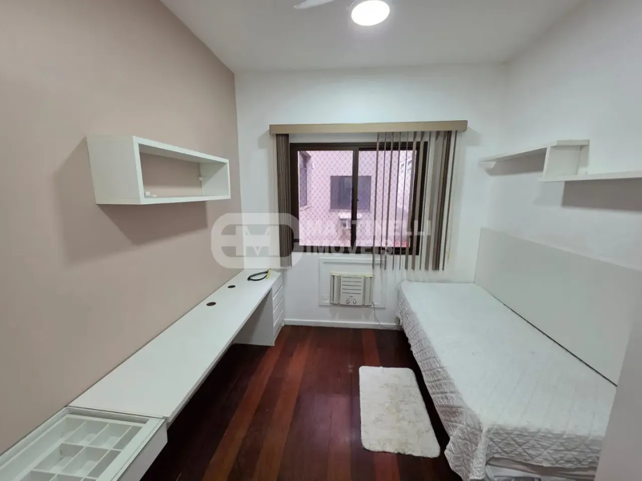 2-bedroom apartment with a washing machine — photo 11