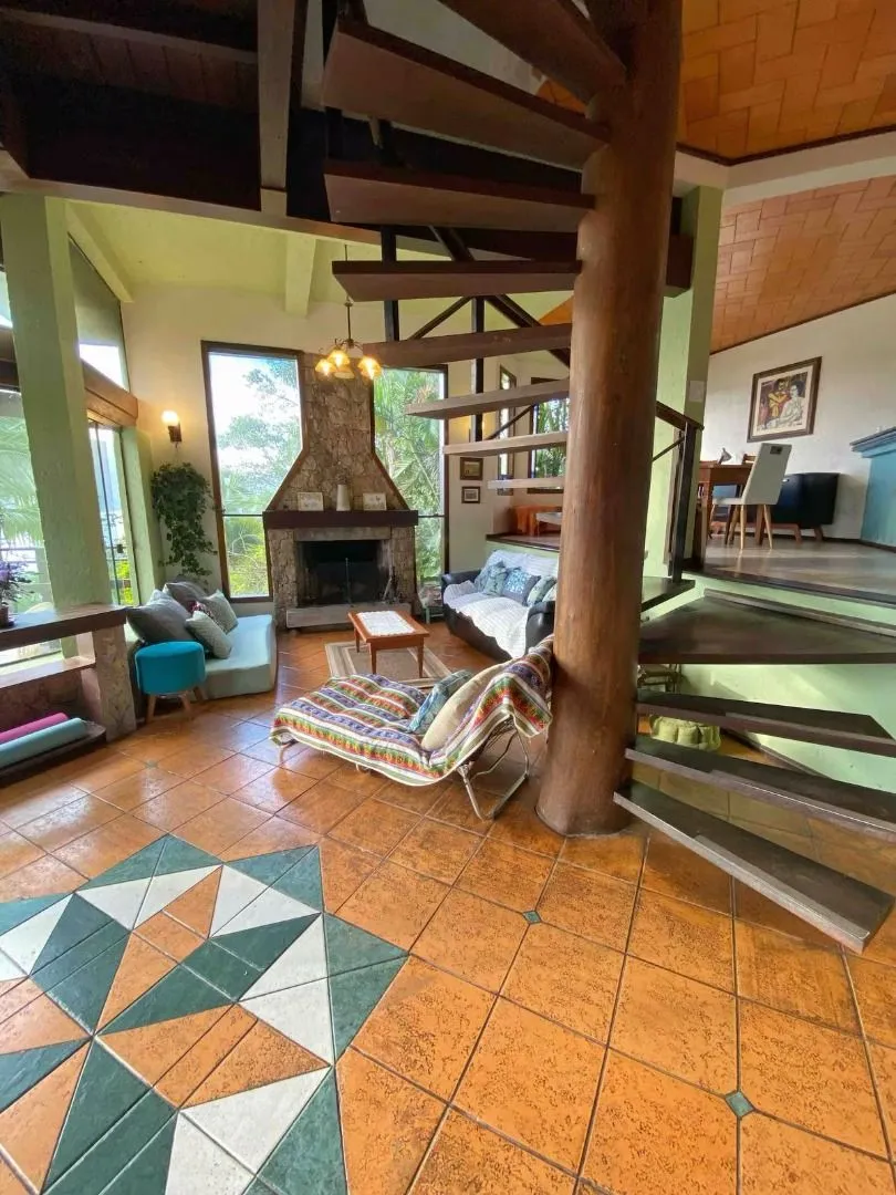 House with 3 bedrooms and glazed balcony — photo 5