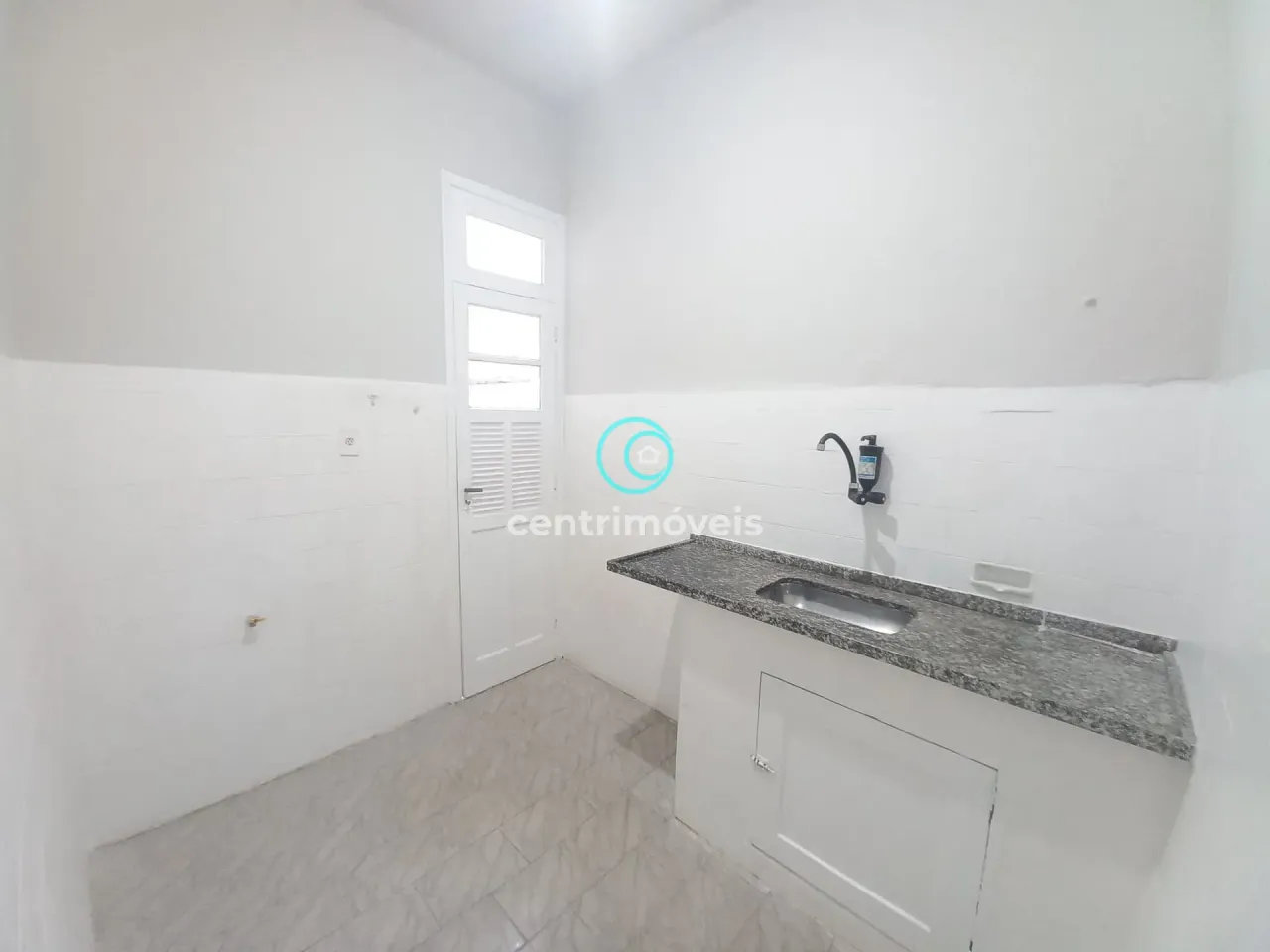 Rental apartment with 2 bedrooms and 2 bathrooms — photo 3