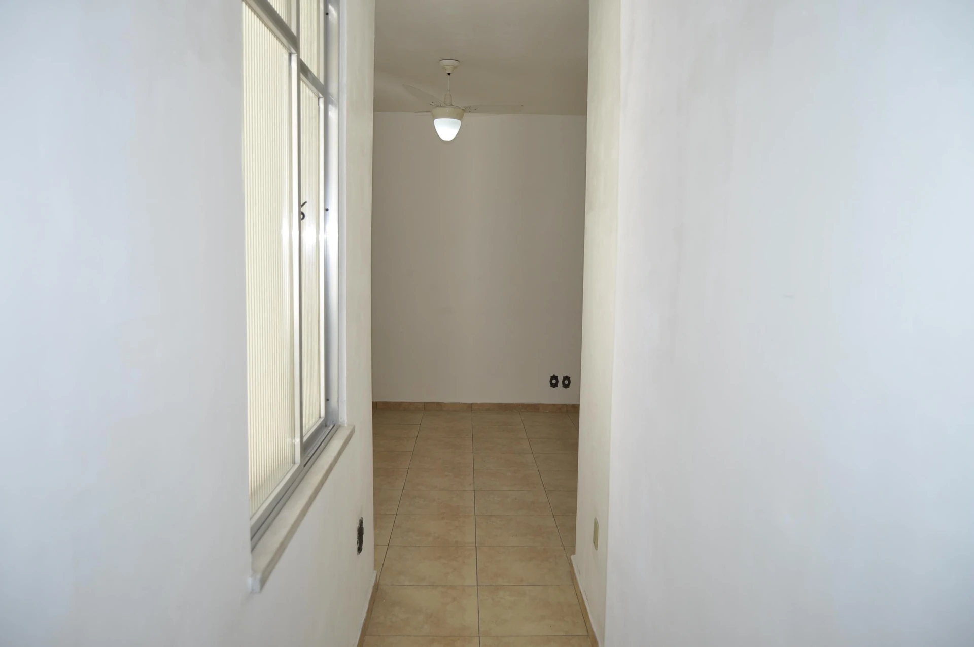 Unfurnished apartment with 2 bedrooms and private garden — photo 30