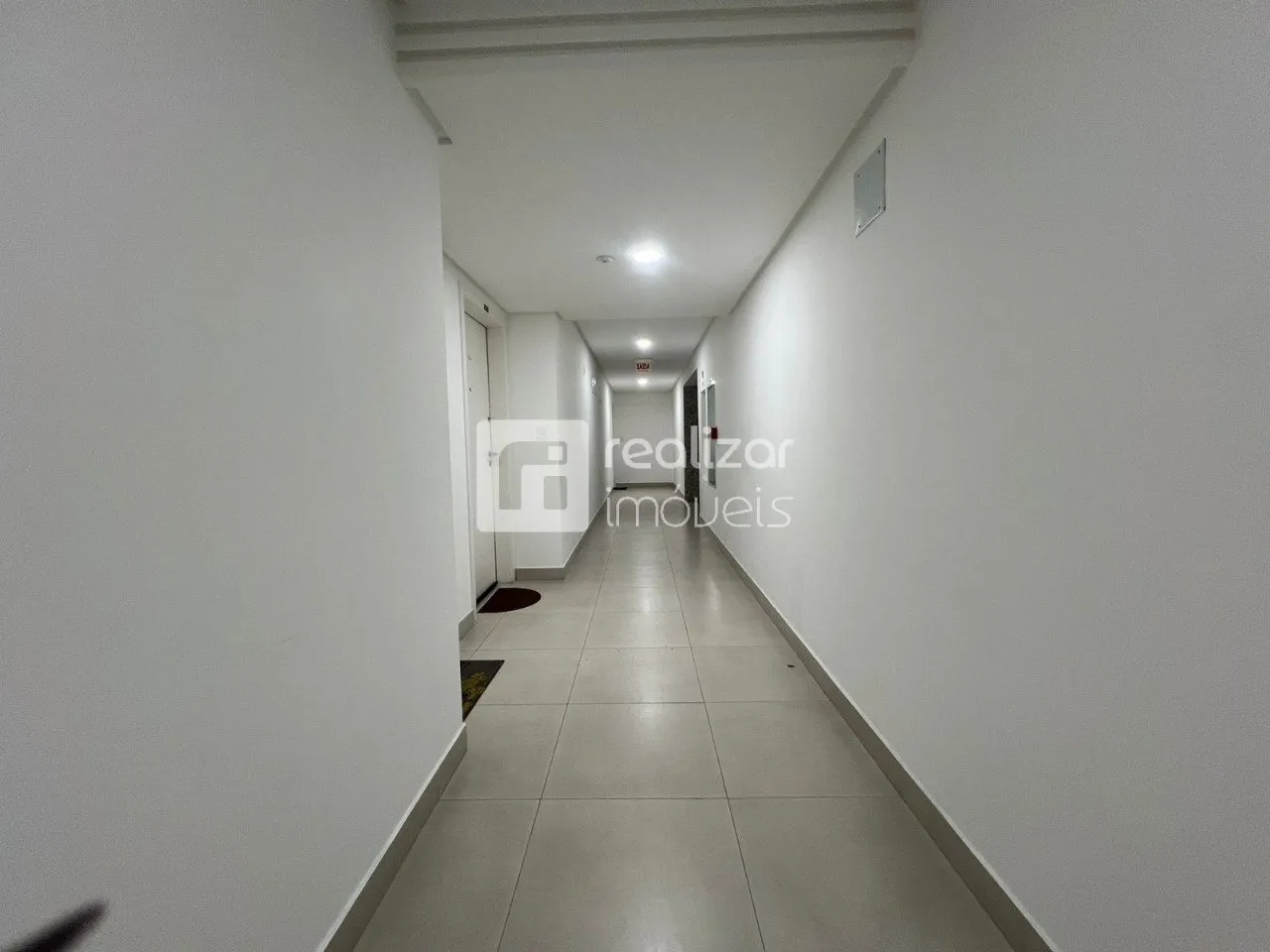 Apartamento amueblado de 3 dormitorios con balcón — photo 26