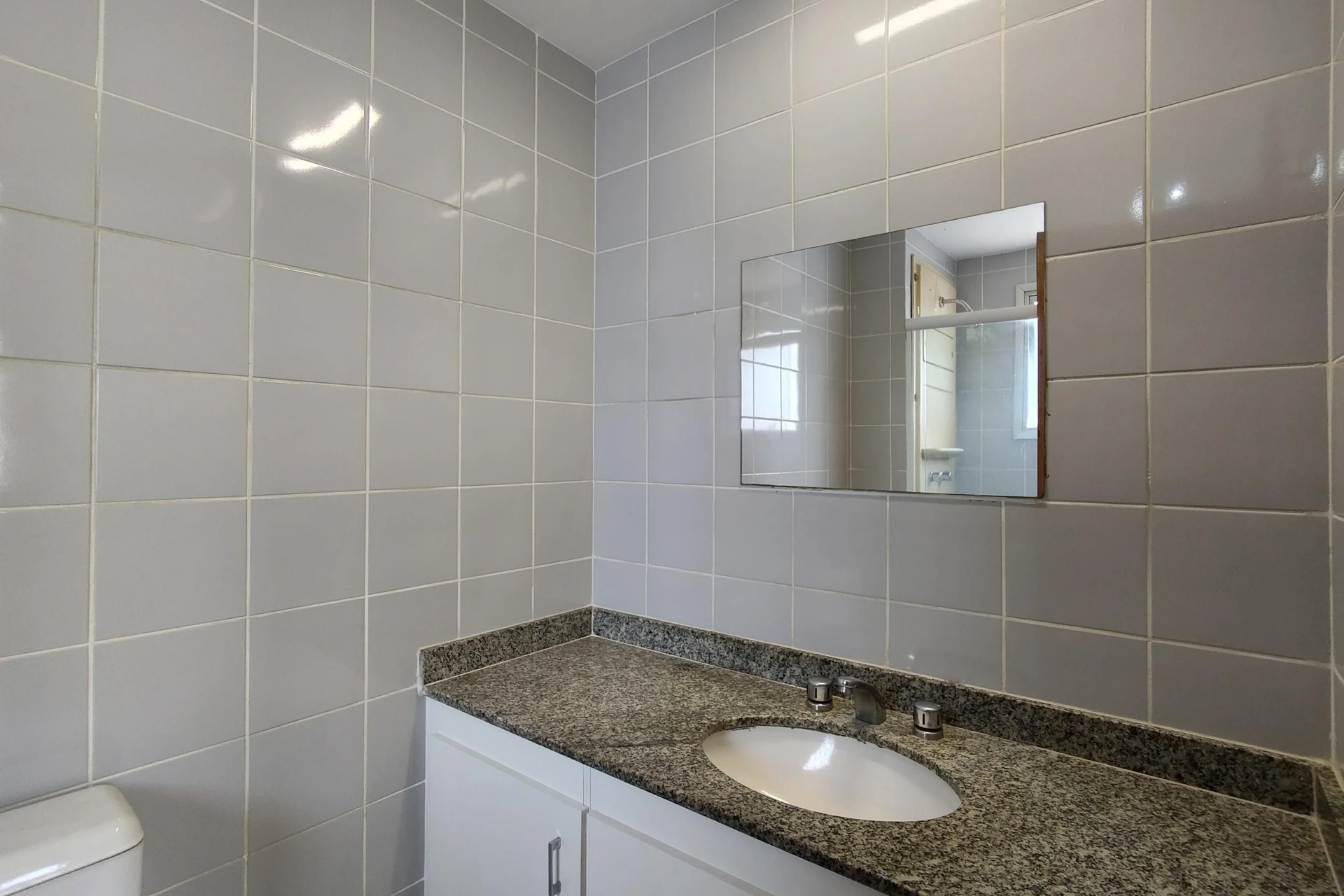 99 m² apartment with a water view and a washing machine — photo 69