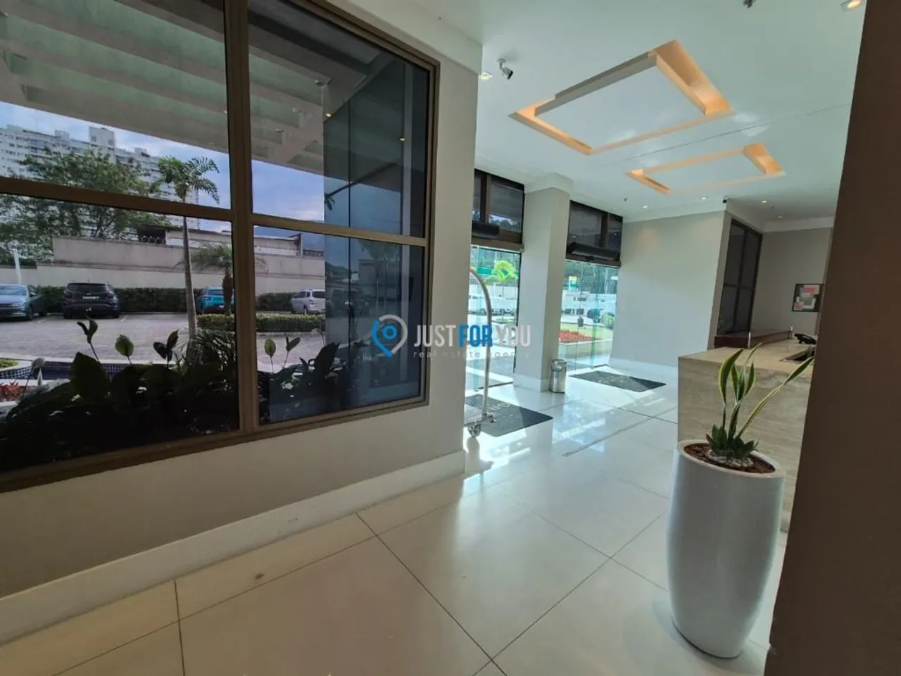 Apartamento mobiliado com 1 dormitório e 1 vaga, 50 m² — photo 14