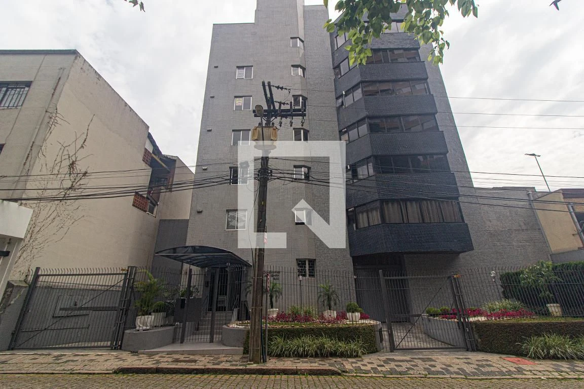 Furnished studio, 60 m², with a glass-enclosed balcony — photo 27