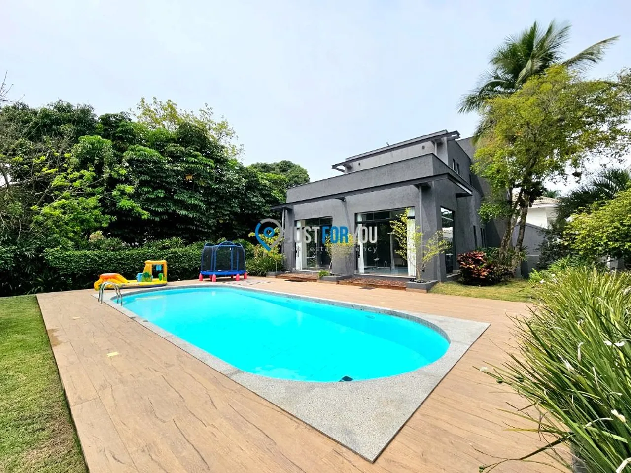 House with 5 bedrooms and a gas stove, 580 m² — photo 10