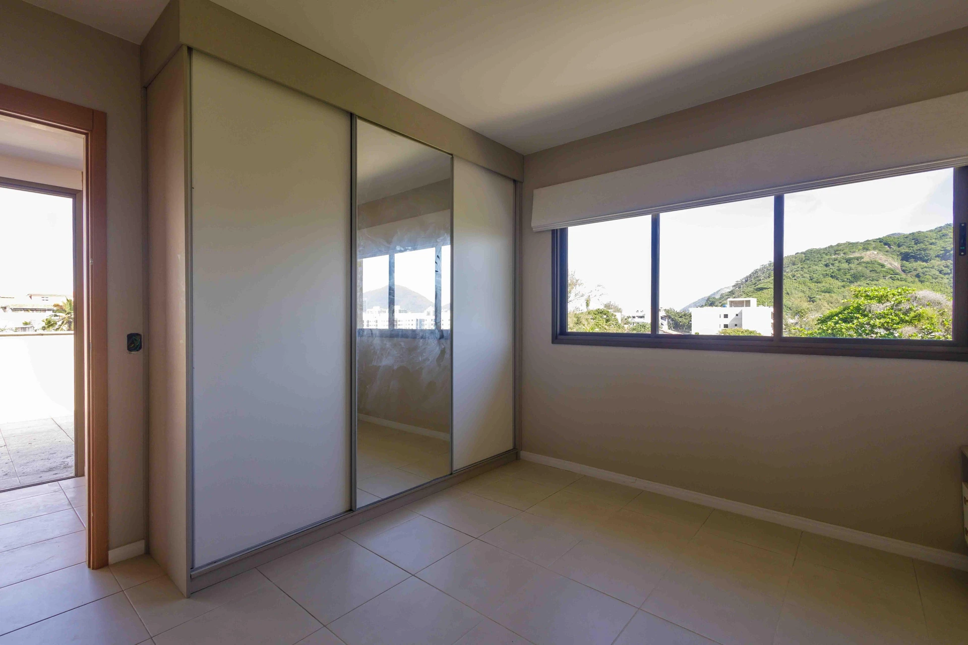 Apartment, 166 m², with a glass-enclosed balcony — photo 20