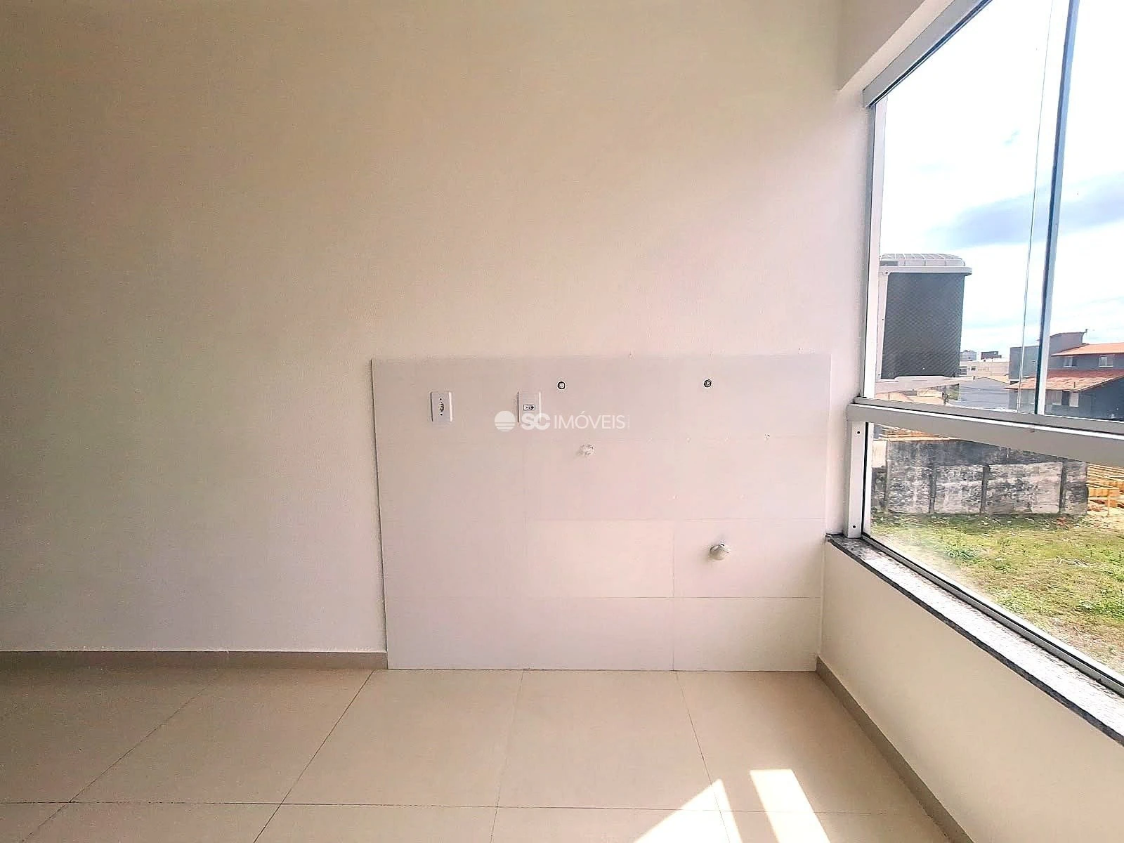3-bedroom apartment, 1 with its own bathroom, 75 m² — photo 10