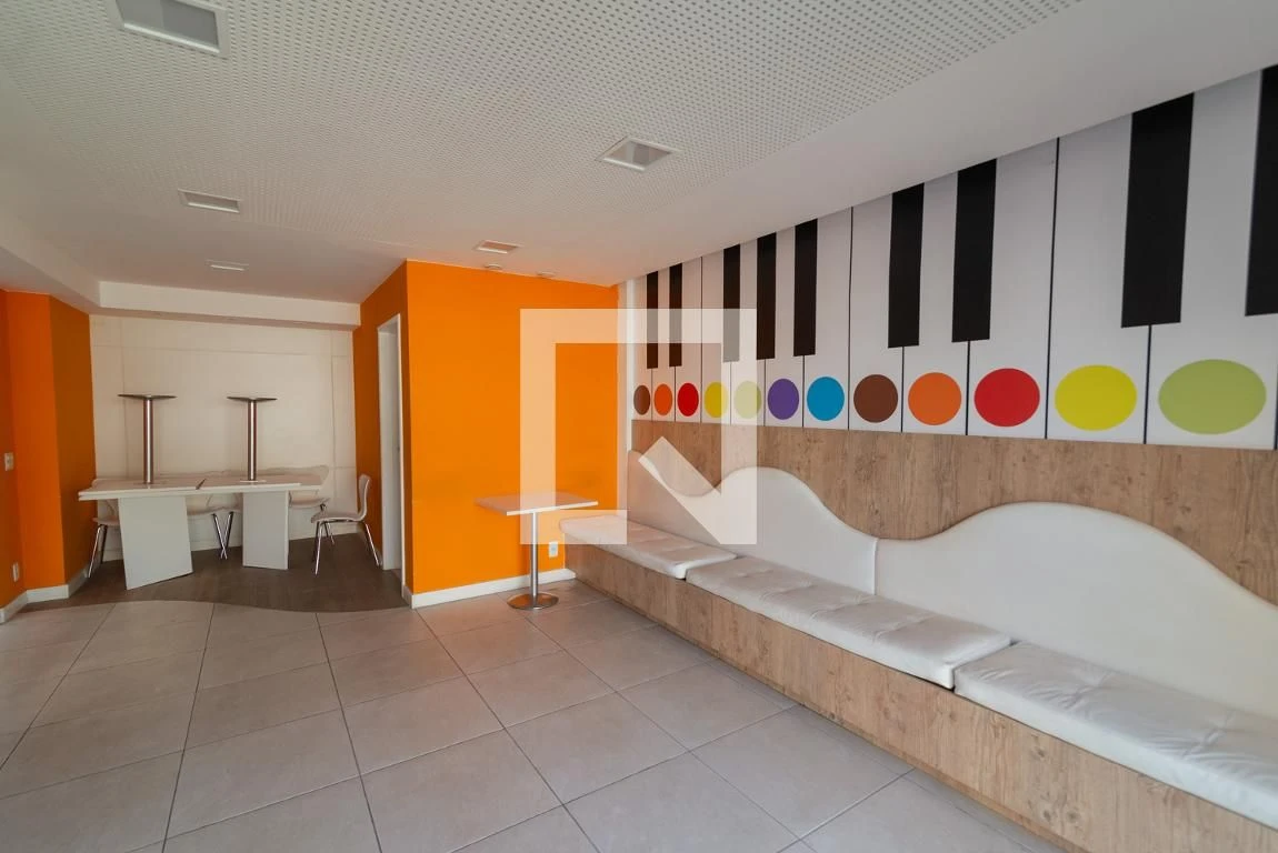 Apartamento com 2 quartos e varanda — photo 12