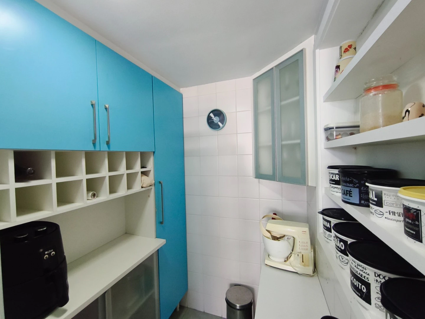 Furnished 2-bedroom apartment 80 m² with parking — photo 12