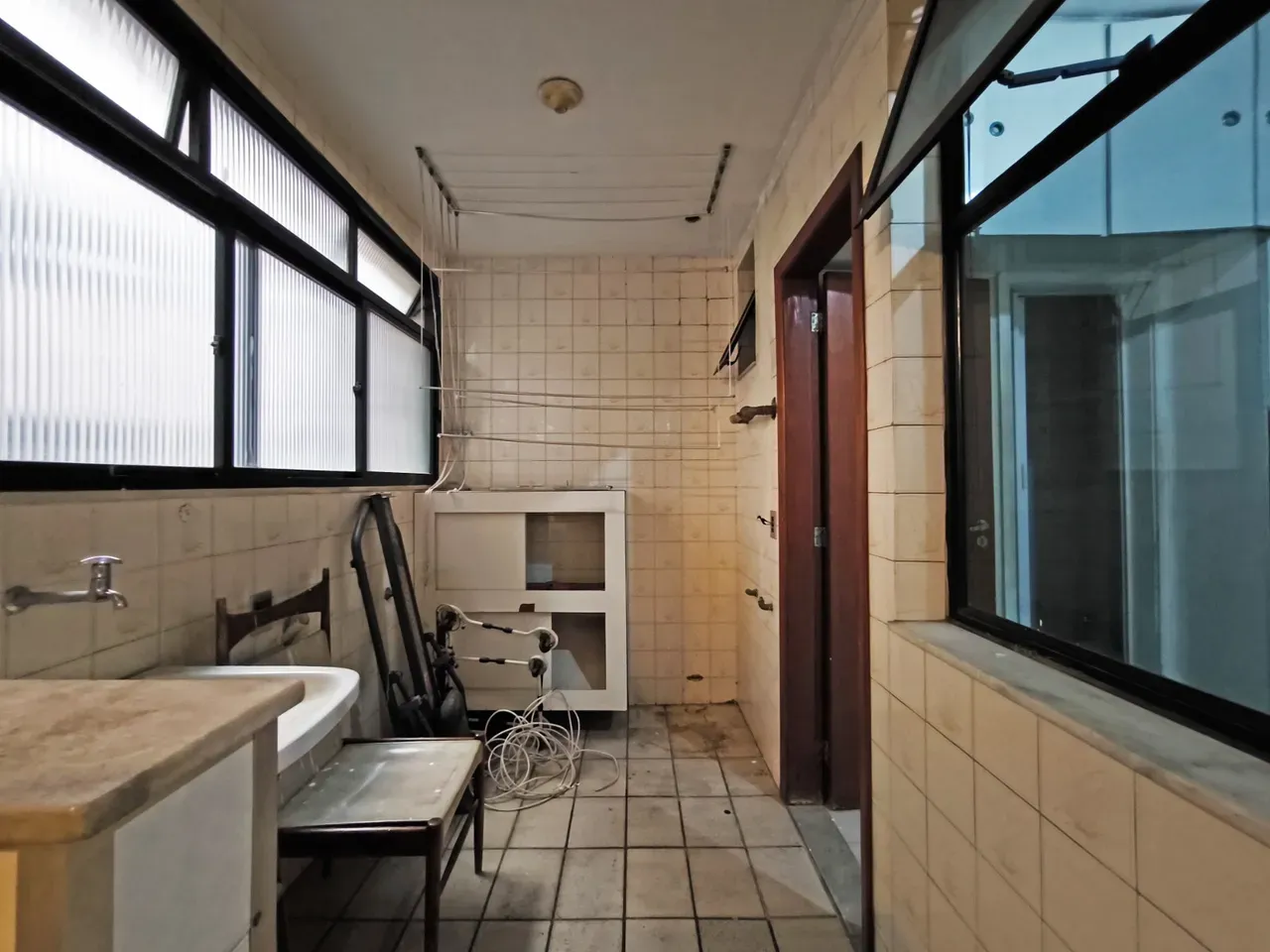 4-bedroom apartment with a home office in Rio de Janeiro — photo 35