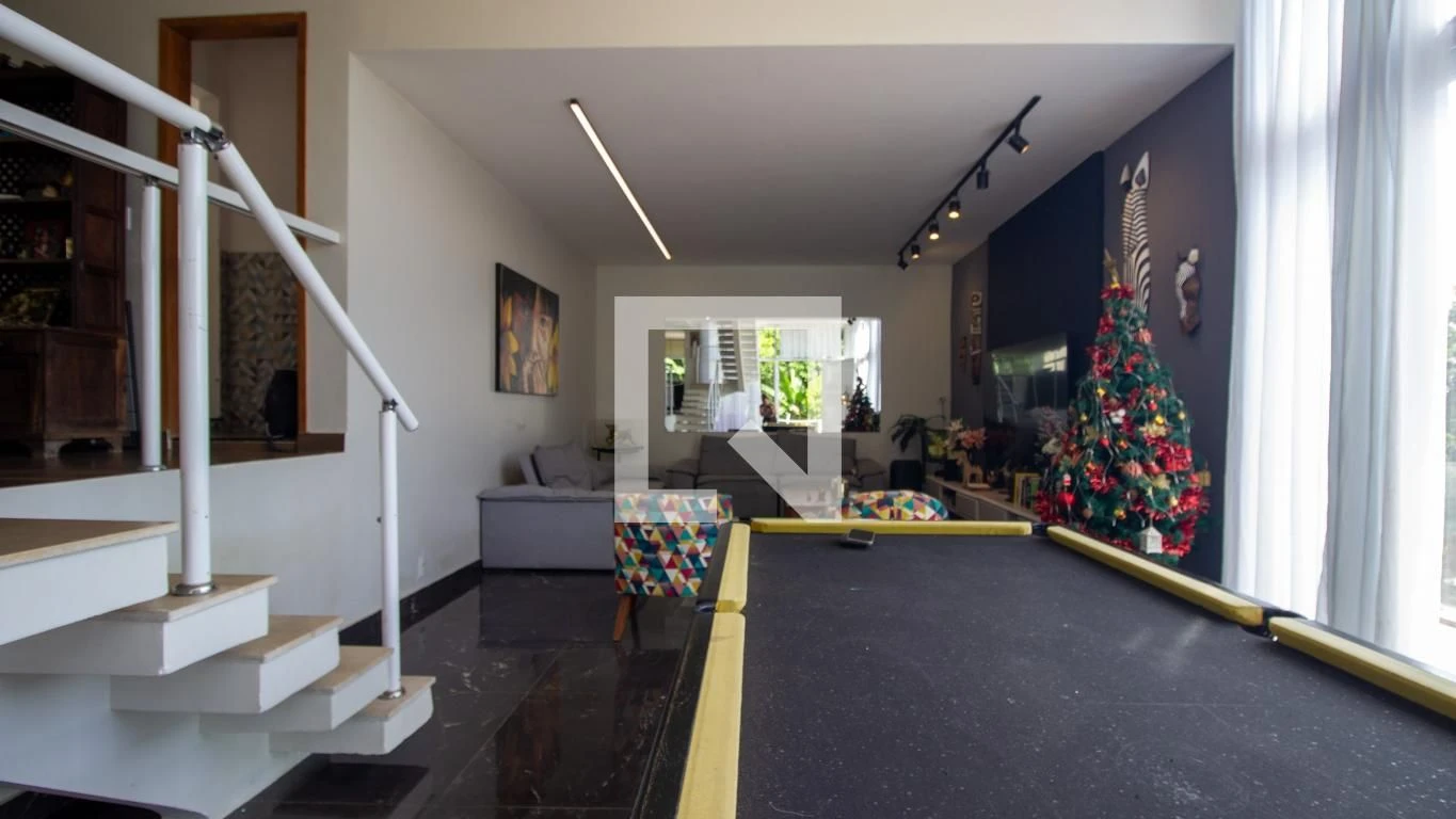 Furnished house with 5 bedrooms and 6 parking spaces — photo 58