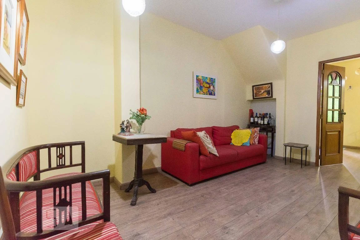 Casa com 5 suítes e 300 m², sem vaga de garagem — photo 4