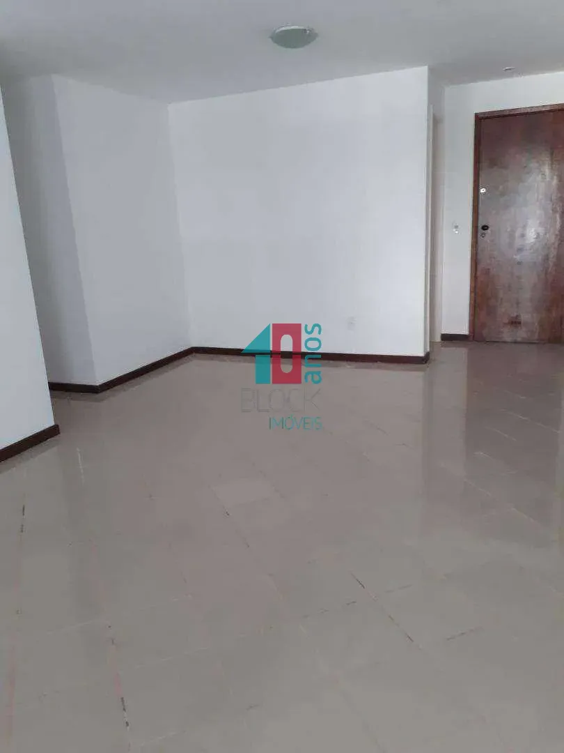 3-bedroom apartment with a suite and balcony, 130 m² — photo 11