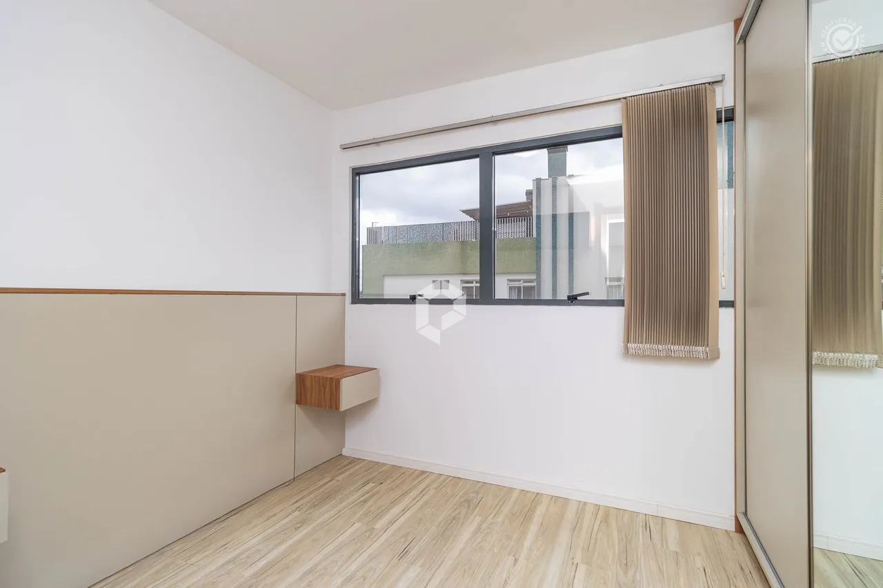 1-bedroom apartment with open-plan kitchen, 39 m² — photo 12