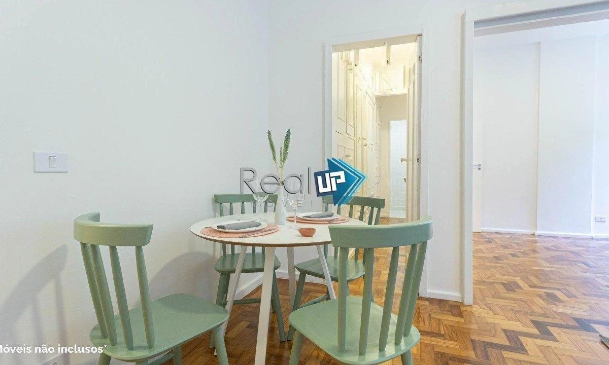 Apartment, 66 m², with wood or laminate floors — photo 4
