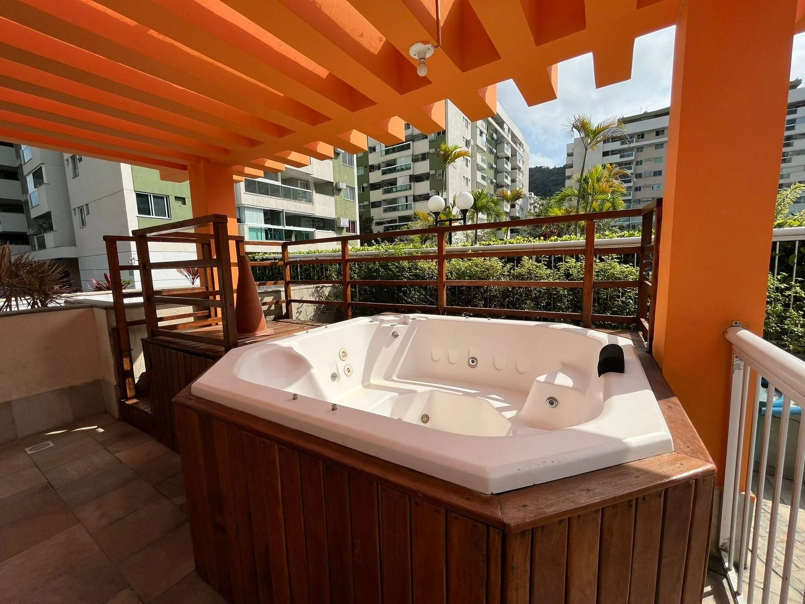 Mountain view in a 3-bedroom apartment, 90 m² — photo 30