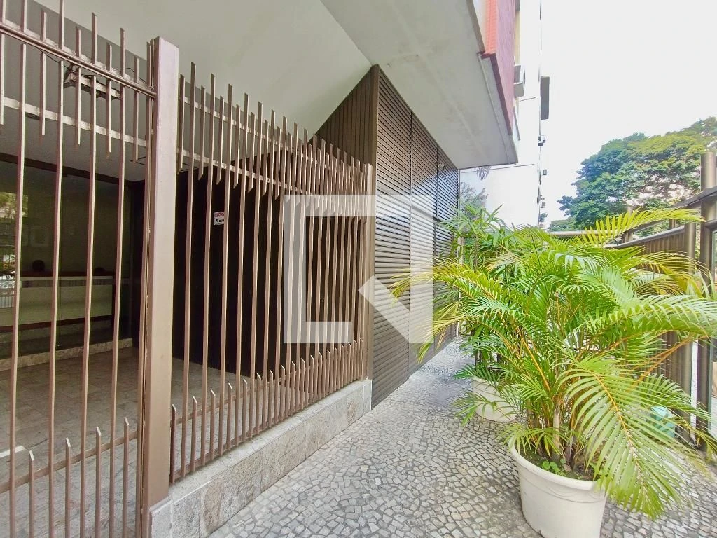 Furnished apartment with private yard and BBQ — photo 62