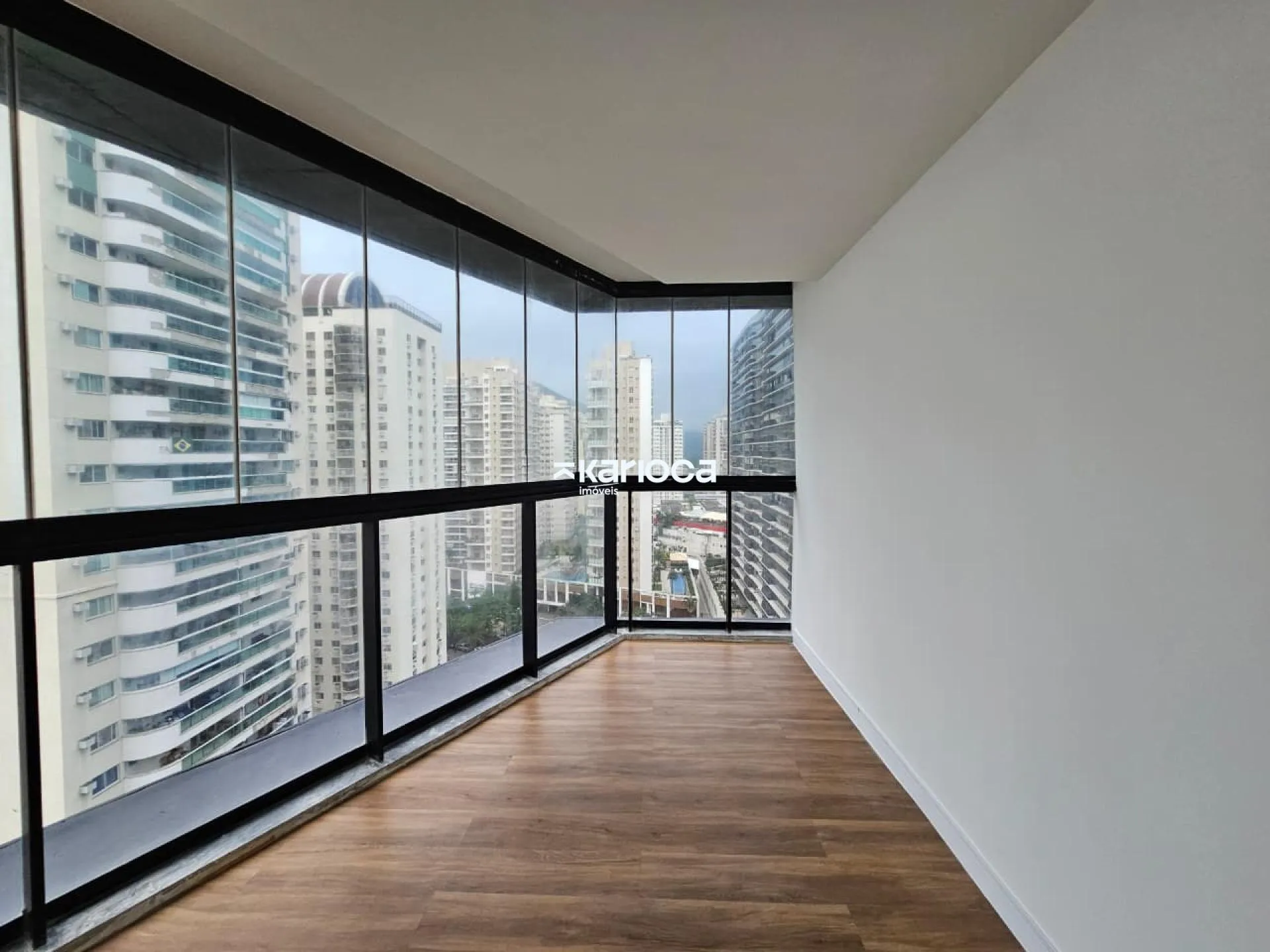 3-bedroom apartment with floor-to-ceiling windows — photo 51