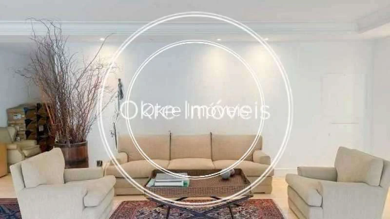 300 m² apartment with 4 bedrooms and 4 bathrooms — photo 13