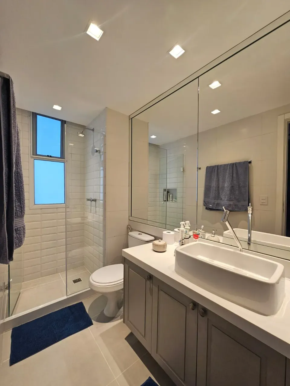 Furnished apartment with 3 bedrooms and 5 bathrooms — photo 3