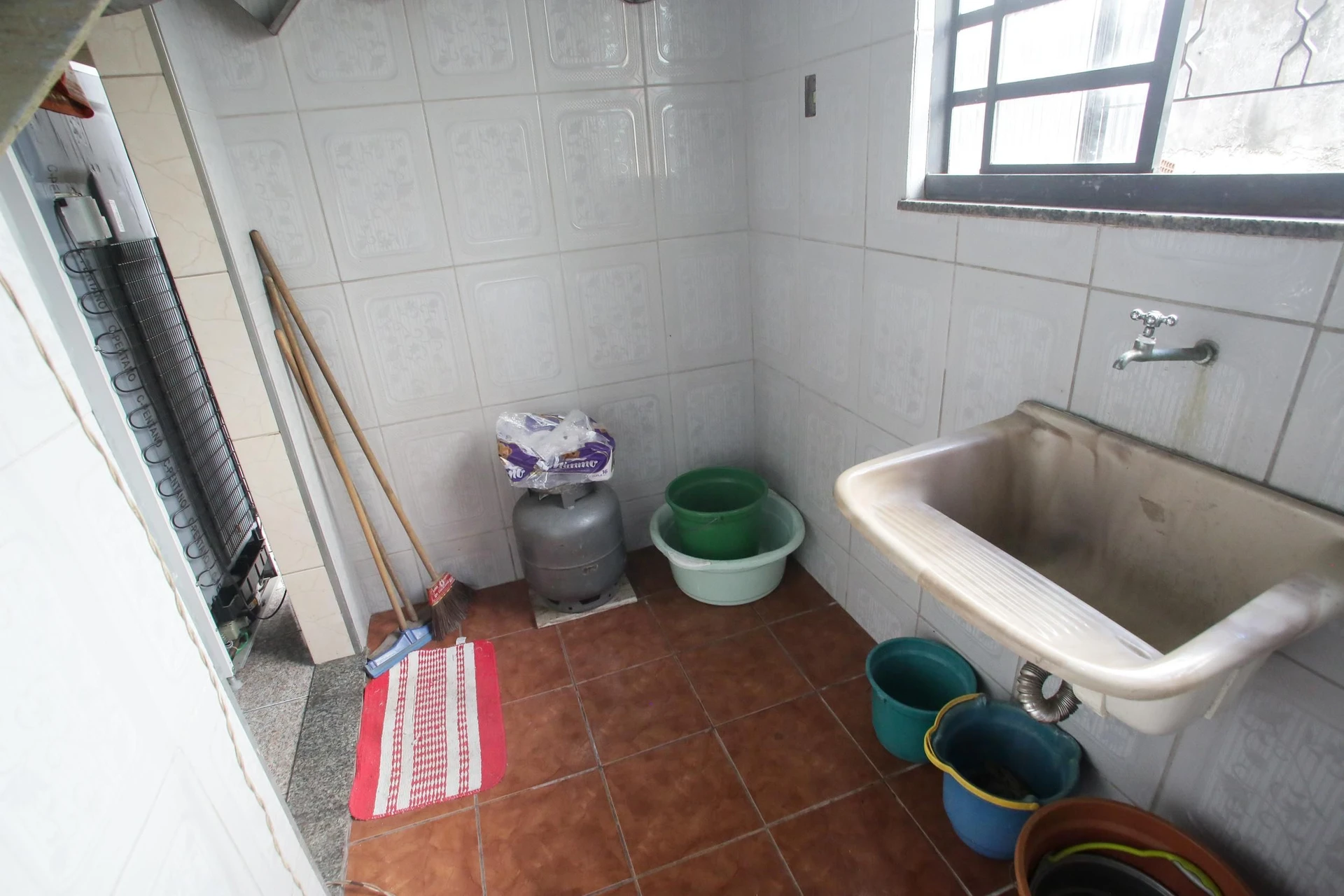 Casa mobiliada com 2 suítes e 3 banheiros e 1 vaga — photo 38