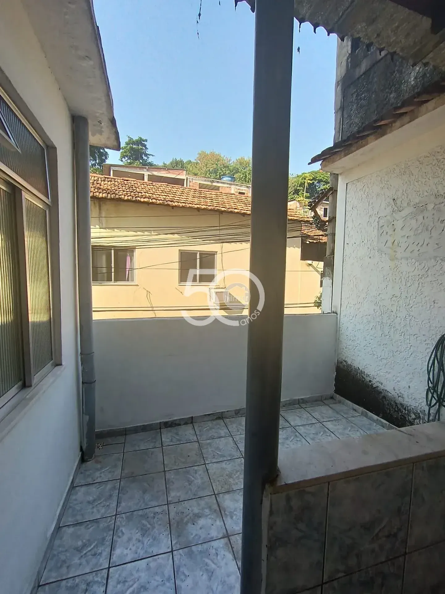 1-bedroom apartment with balcony and a glass shower — photo 22