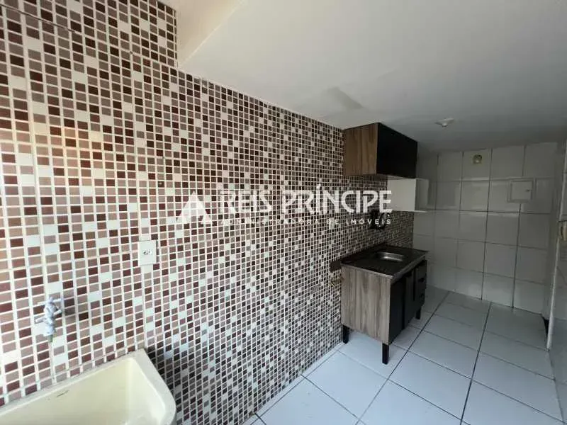 Квартира с 2 спальнями, 1 ванной и 1 парковкой — photo 11