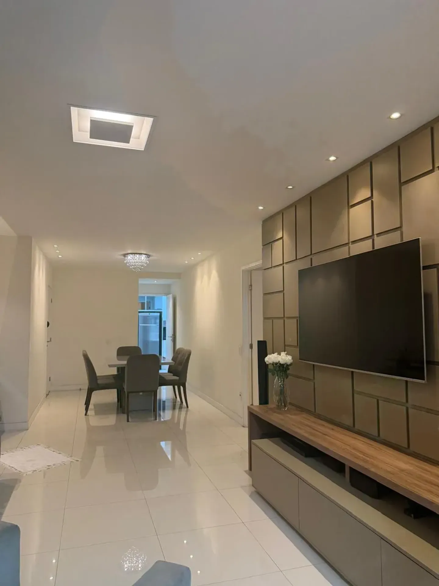 4-bedroom apartment in a building with a sauna — photo 9