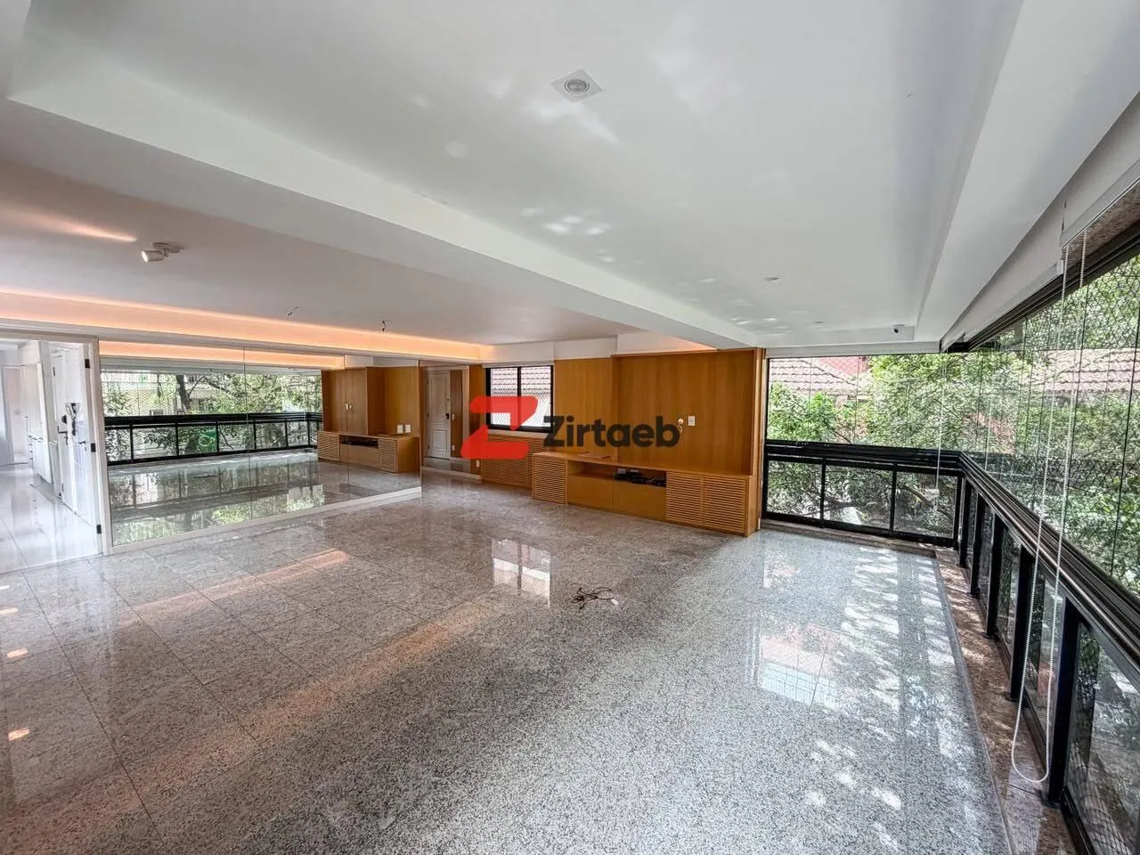 4-bedroom apartment with a walk-in closet in Rio de Janeiro — photo 9