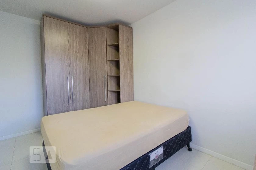 Furnished 1-bedroom apartment with 1 bathroom — photo 6