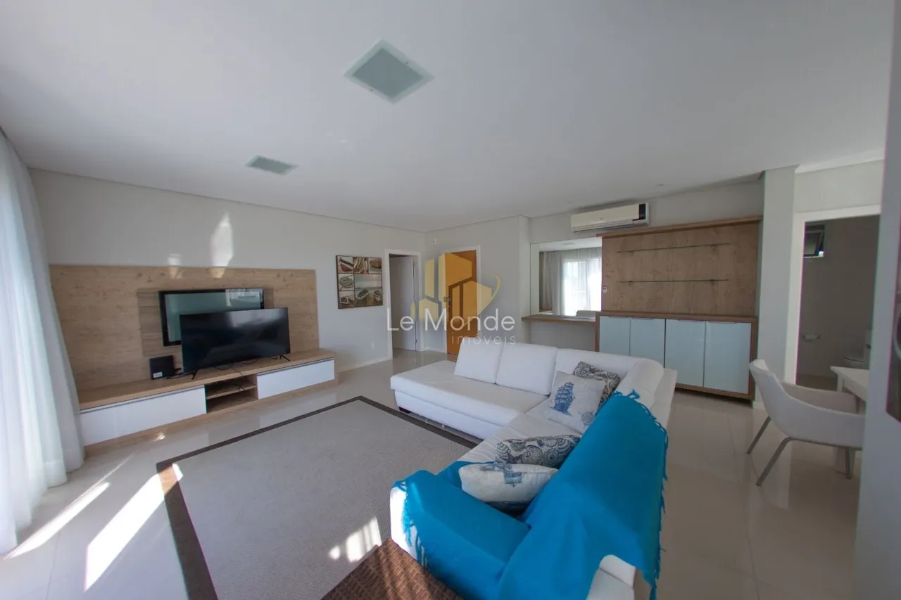 Dúplex con 4 dormitorios y 382 m², cocina amueblada — photo 8