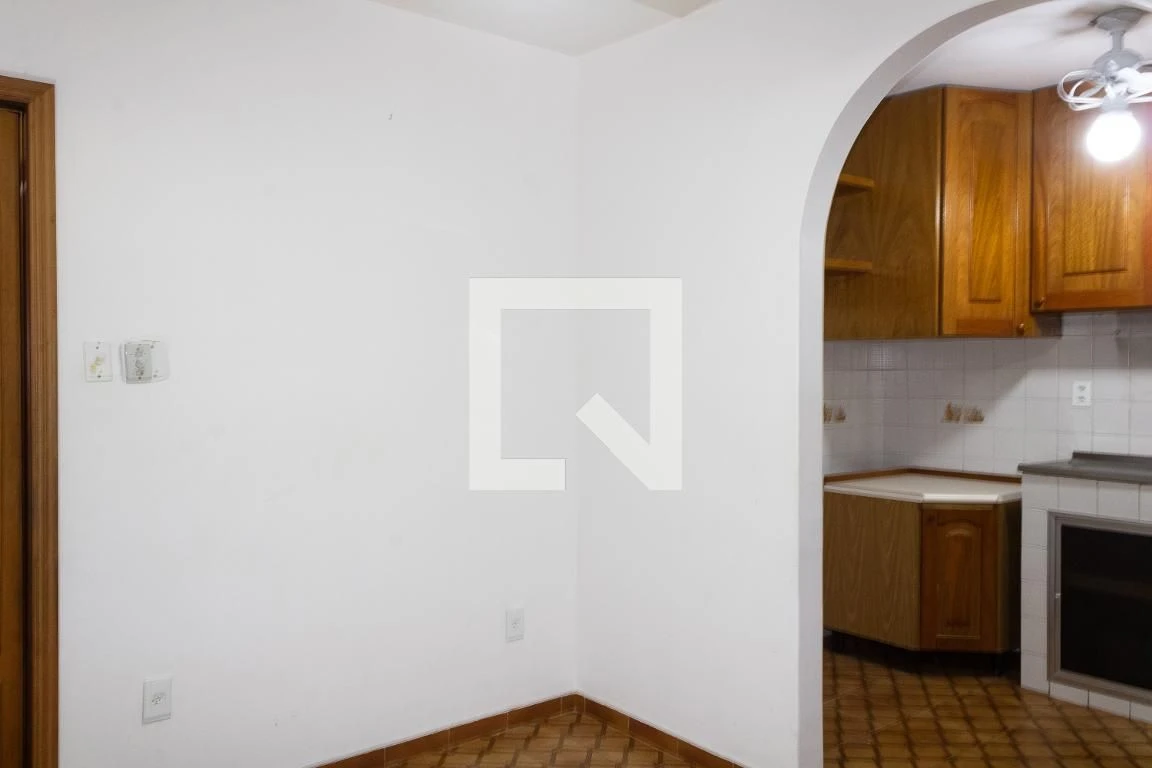 Casa com 5 quartos, jardim privativo e 4 vagas — photo 29