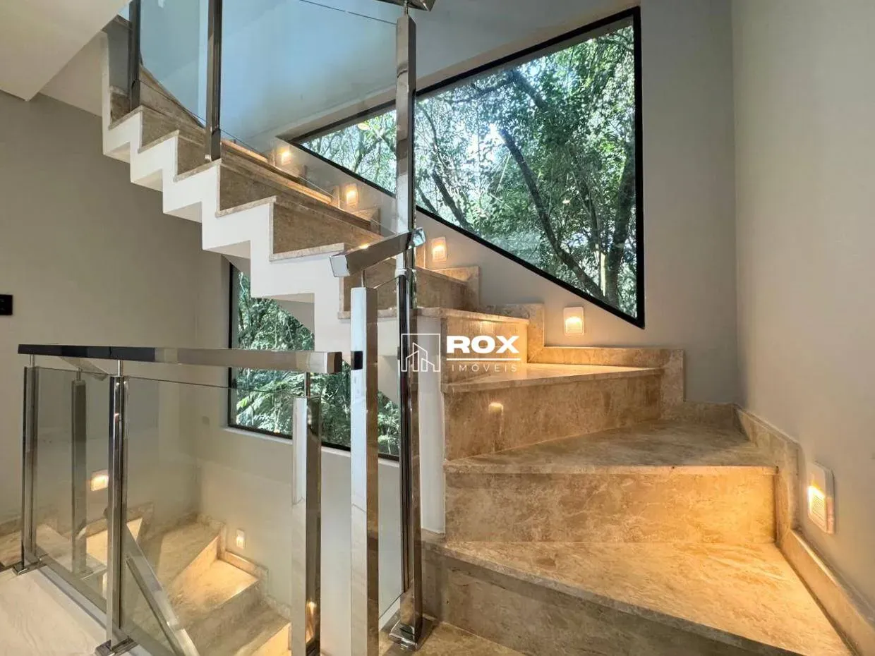 Casa de 3 dormitorios con 4 baños y 137 m² — photo 24