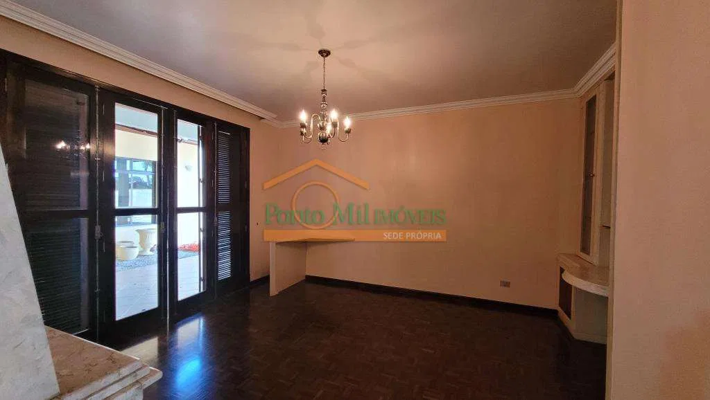 House with 3 bedrooms, 330 m² and 2 parking spaces — photo 14