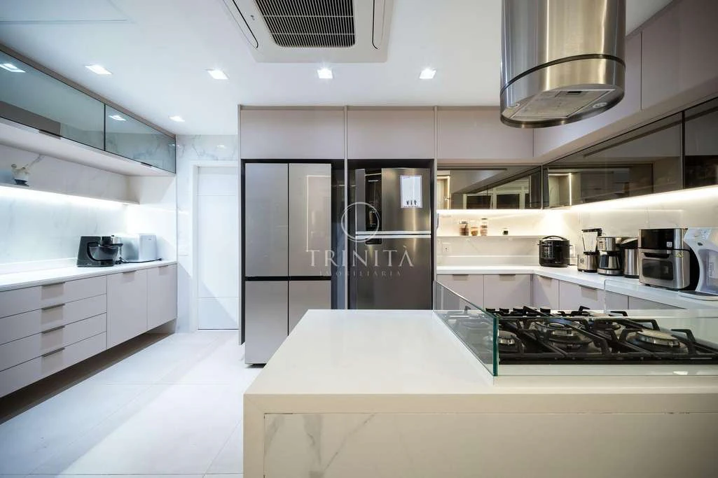4-suite apartment with 6 bathrooms, 266 m² — photo 27