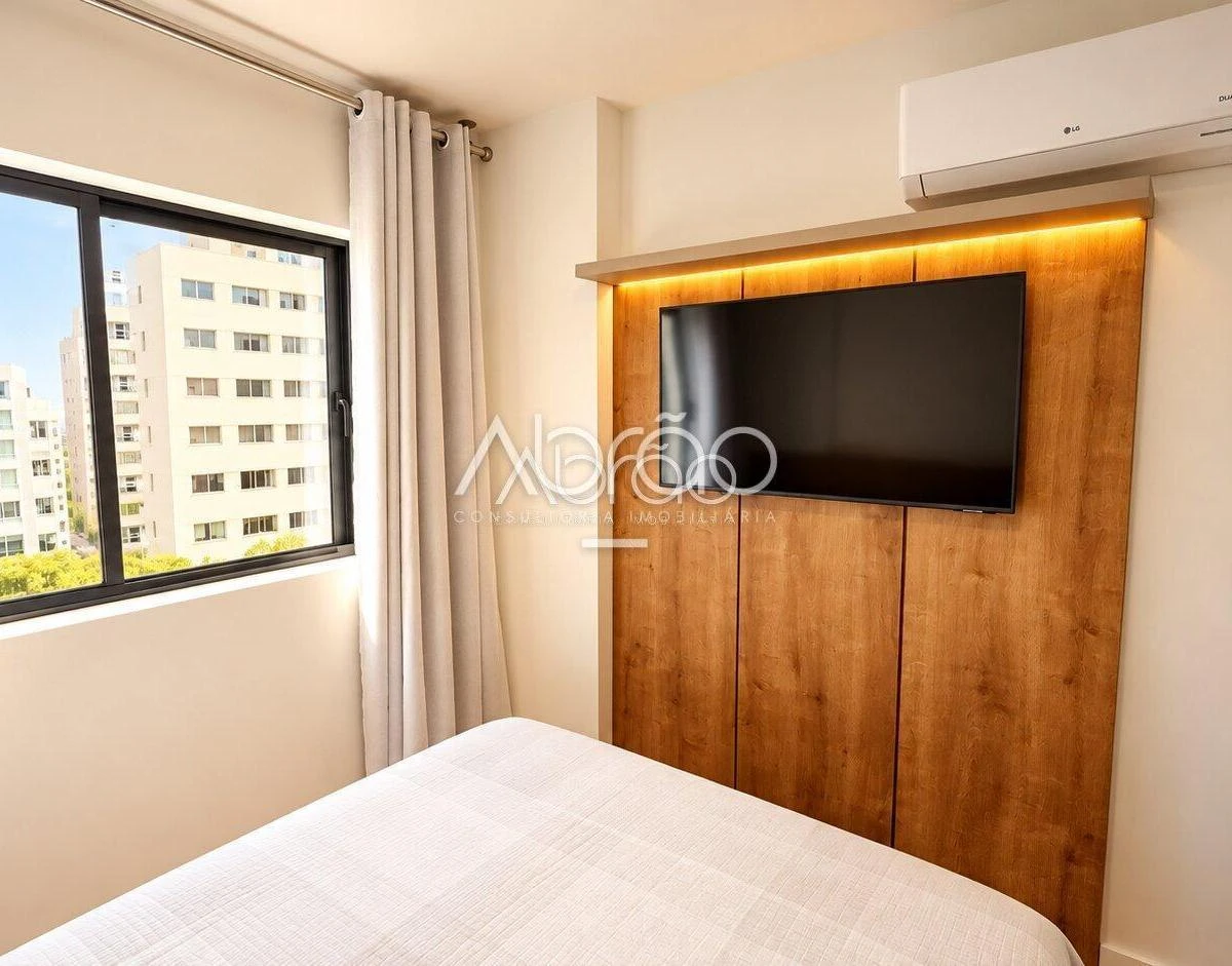 Квартира 24 м² із заскленим балконом та робочим місцем — photo 5